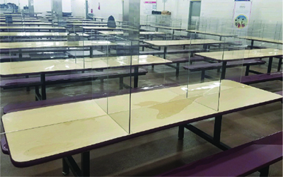 Plexiglass partitions in cafeteria